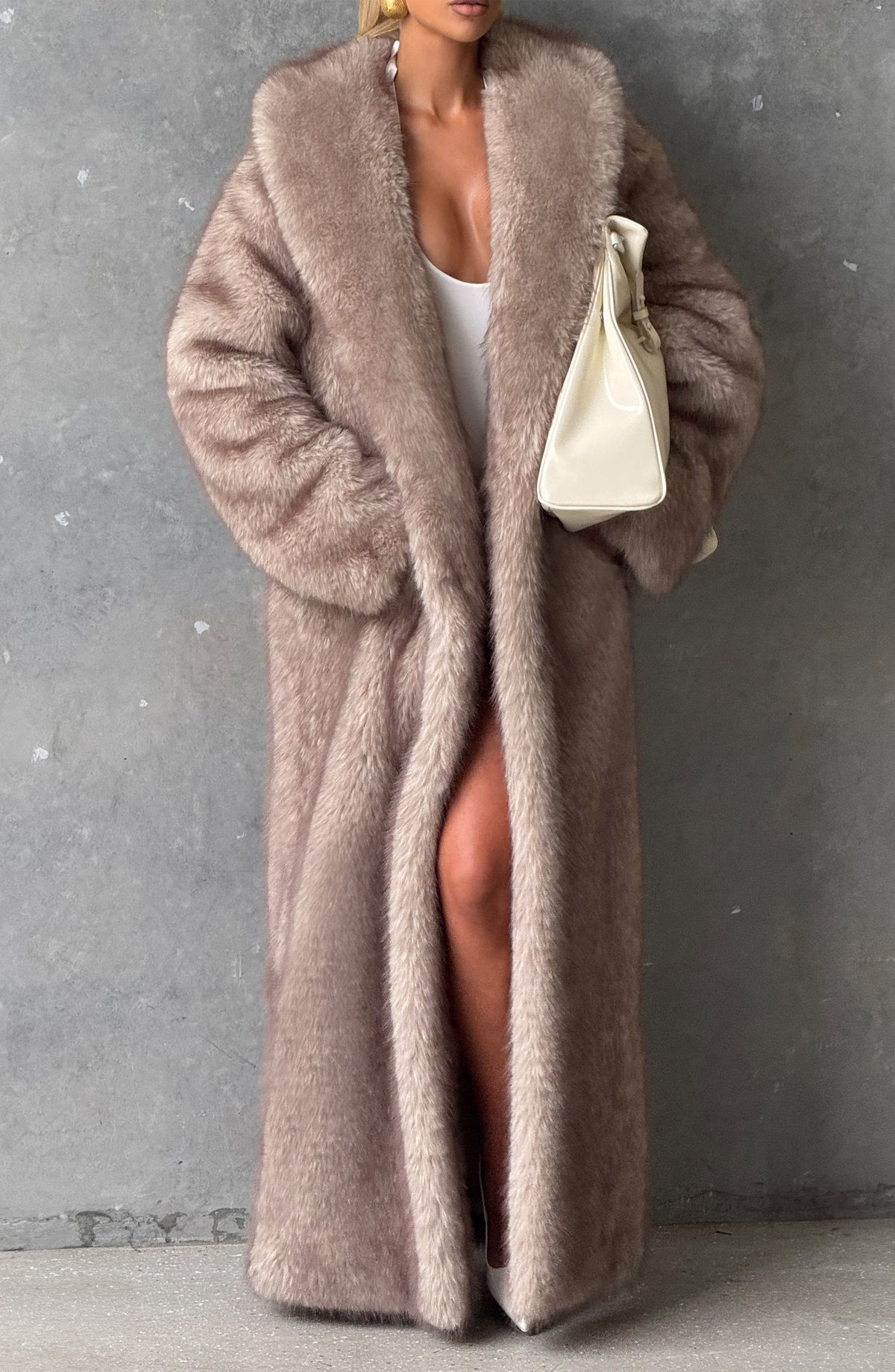 ABRIGO VIOLETA - BEIGE