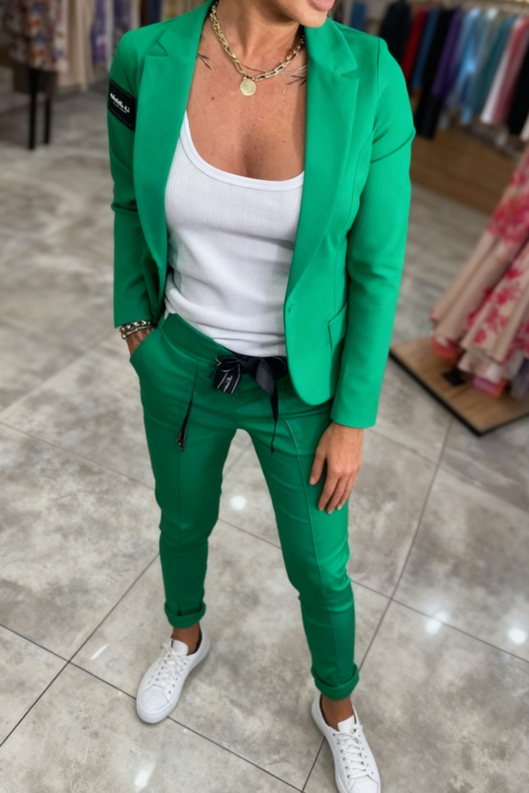 Lara | Conjunto de chaqueta y pantalón